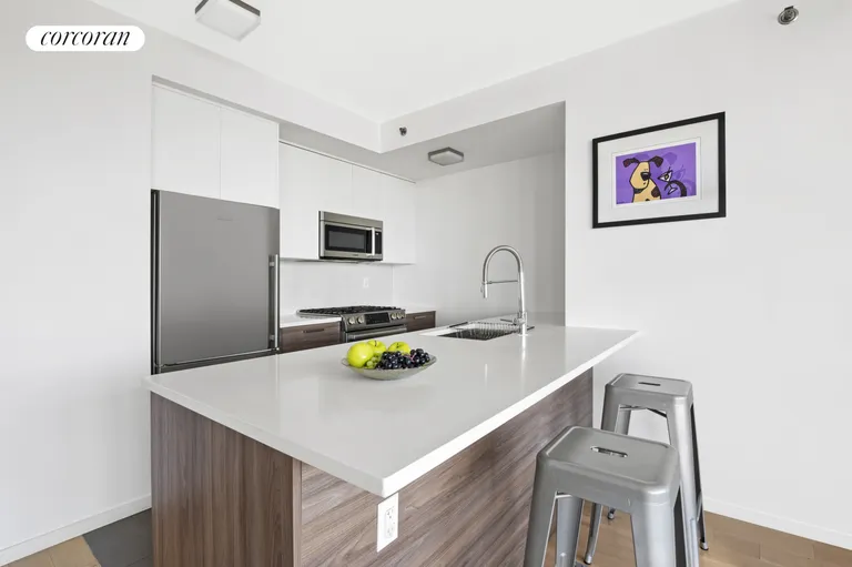 New York City Real Estate | View 40 Pinehurst Avenue, PH8A | room 8 | View 9