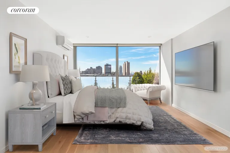 New York City Real Estate | View 40 Pinehurst Avenue, PH8A | room 4 | View 5