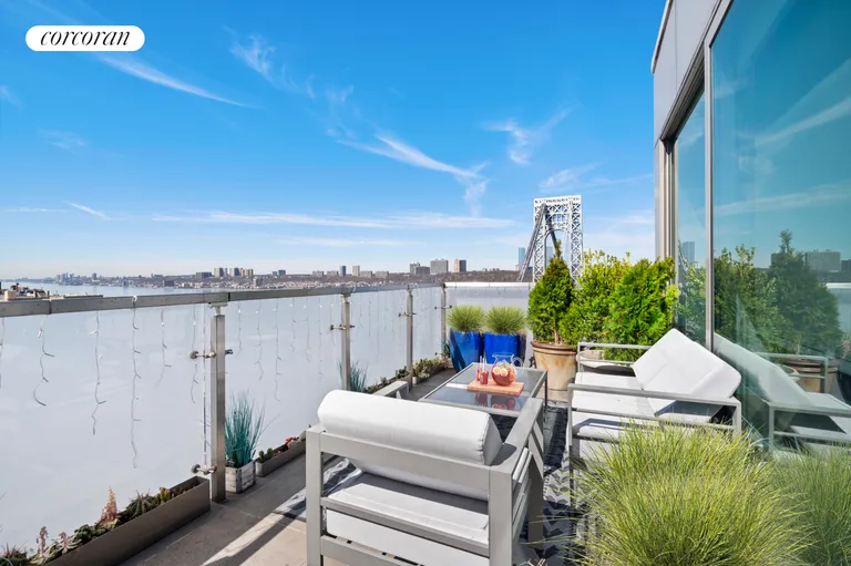 New York City Real Estate | View 40 Pinehurst Avenue, PH8A | room 3 | View 4