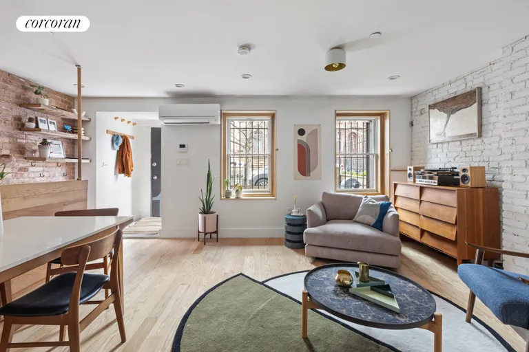 New York City Real Estate | View 442 Lexington Avenue, 1 | 2 Beds, 2 Baths | View 1