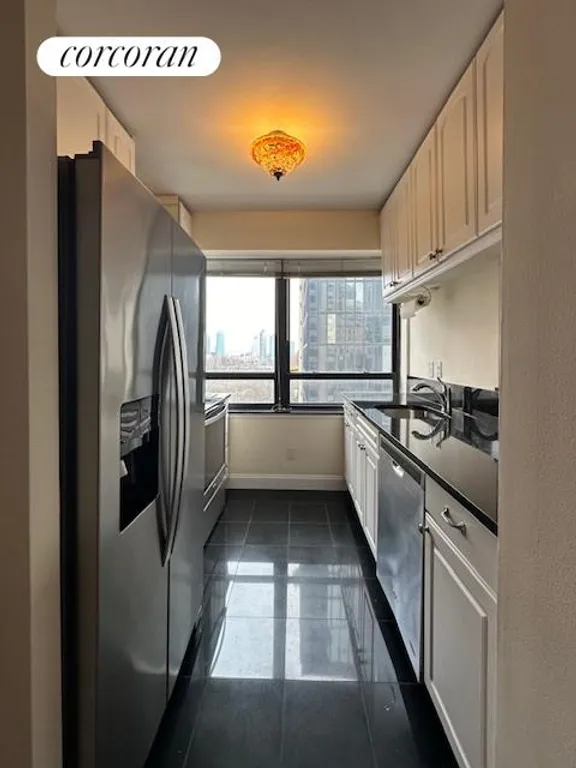New York City Real Estate | View 240 East 47th Street, 8F | room 1 | View 2