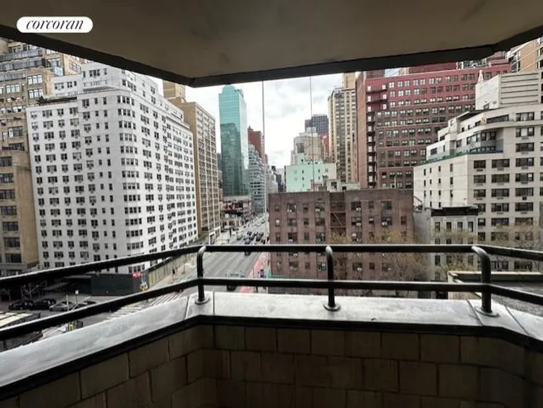 New York City Real Estate | View 240 East 47th Street, 8F | room 11 | View 12