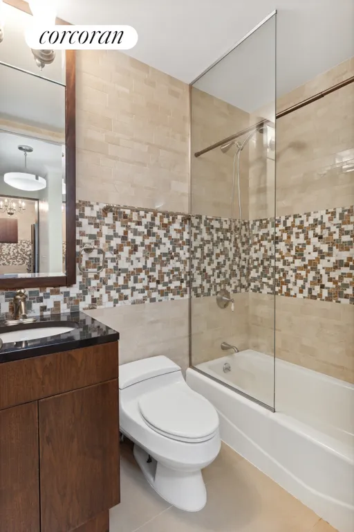 New York City Real Estate | View 235 East 40th Street, 7I | Full Bathroom | View 4