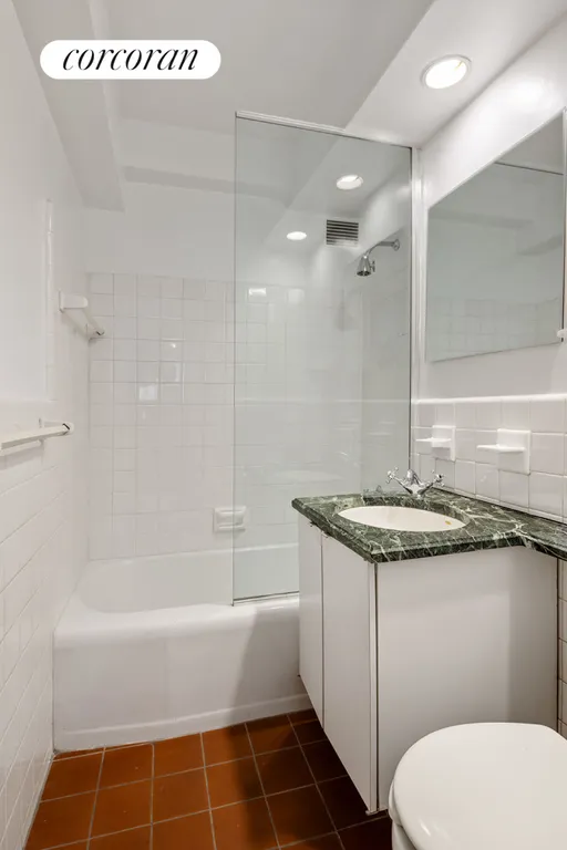 New York City Real Estate | View 249 East 48th Street, 4A | Full Bathroom | View 4