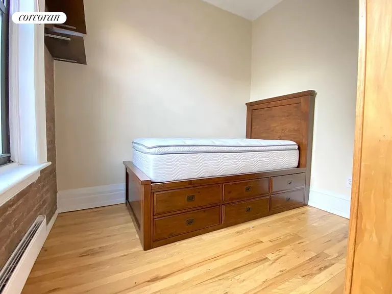 New York City Real Estate | View 199 Prince Street, 14 | room 4 | View 5