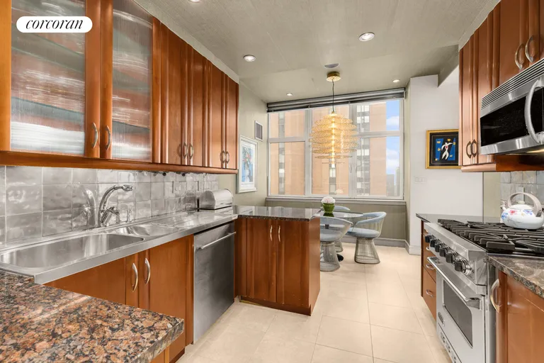New York City Real Estate | View 181 East 90th Street, 23B | Kitchen | View 7