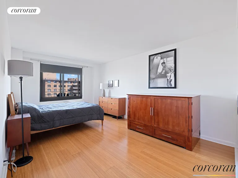 New York City Real Estate | View 185 Hall Street, 1516 | room 3 | View 4