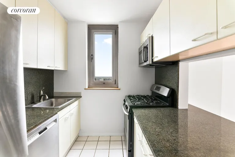 New York City Real Estate | View 200 East 89th Street, 38D | Kitchen | View 8
