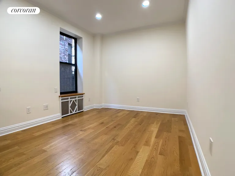 New York City Real Estate | View 151 East 81st Street, 5G | room 2 | View 3