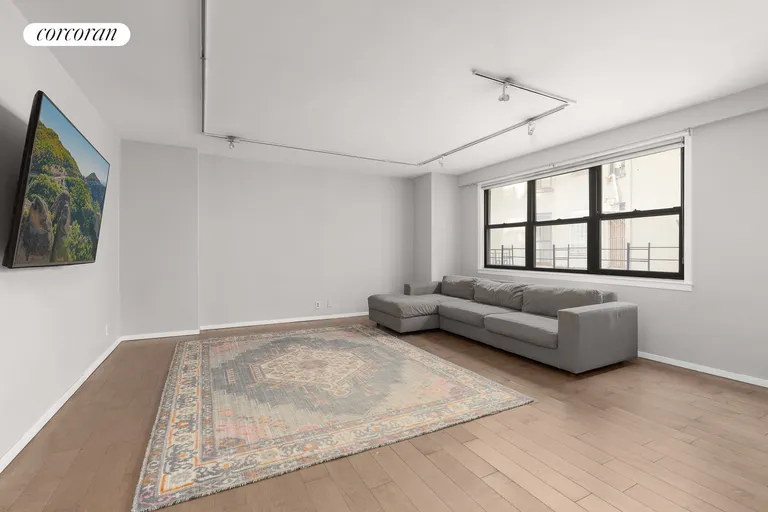 New York City Real Estate | View 201 East 28th Street, 4R | 1 Bed, 1 Bath | View 1