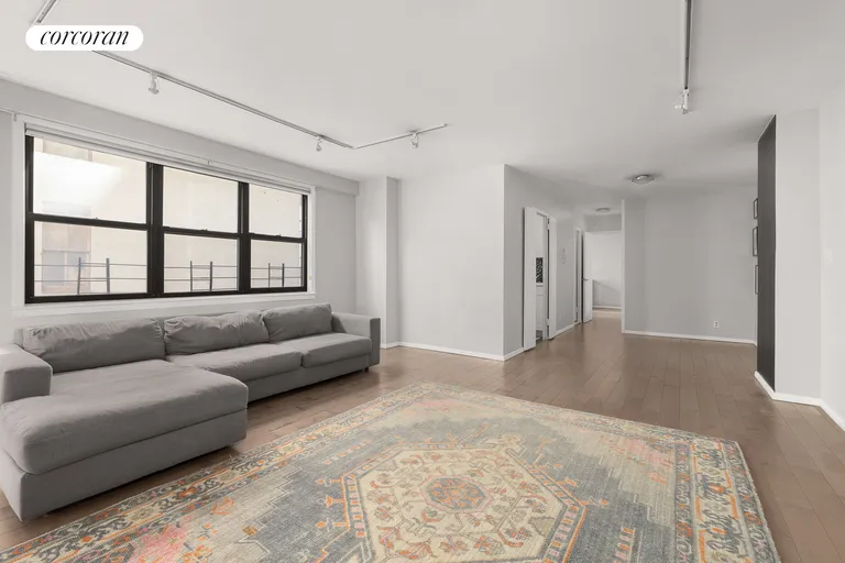 New York City Real Estate | View 201 East 28th Street, 4R | room 2 | View 3