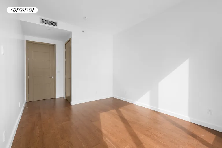 New York City Real Estate | View 27-17 42nd Road, 12D | room 2 | View 3