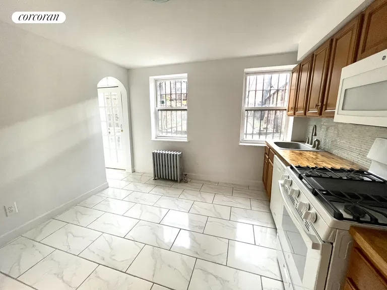 New York City Real Estate | View 429 Clermont Avenue, 1 | 1 Bed, 1 Bath | View 1