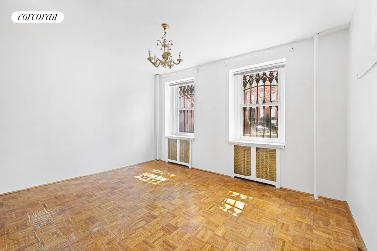 New York City Real Estate | View 19 4th Place, 1 | room 3 | View 4