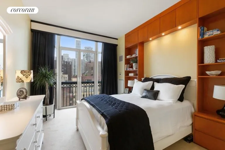 New York City Real Estate | View 400 East 51st Street, 17A | room 8 | View 9