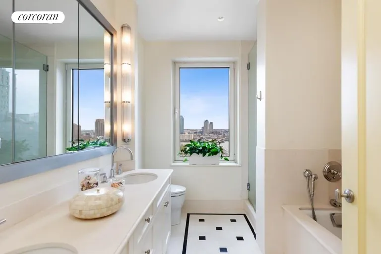 New York City Real Estate | View 400 East 51st Street, 17A | room 9 | View 10