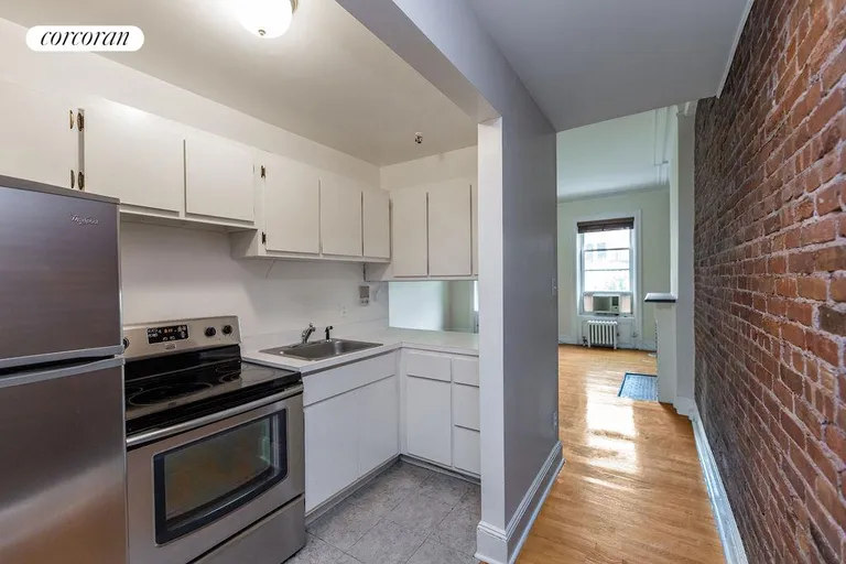 New York City Real Estate | View 116 West 78th Street, 3 | room 3 | View 4