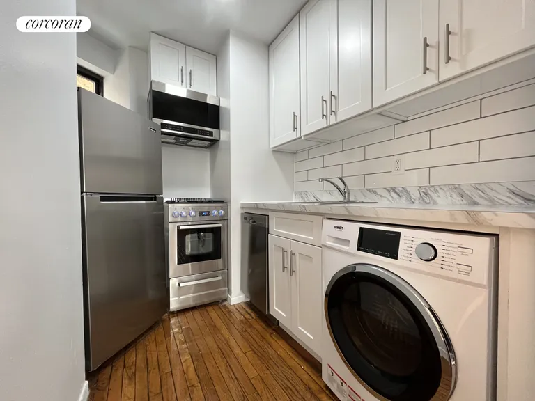 New York City Real Estate | View 536 East 82Nd Street, 1B | 2 Beds, 1 Bath | View 1