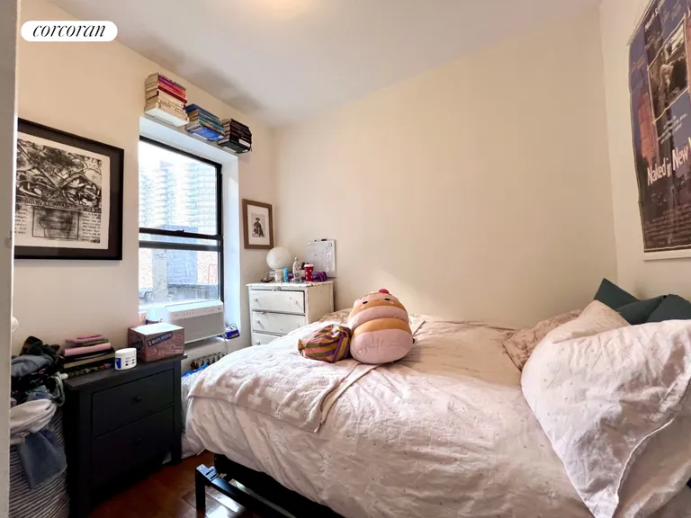 New York City Real Estate | View 31 Oliver Street, 4B | room 2 | View 3