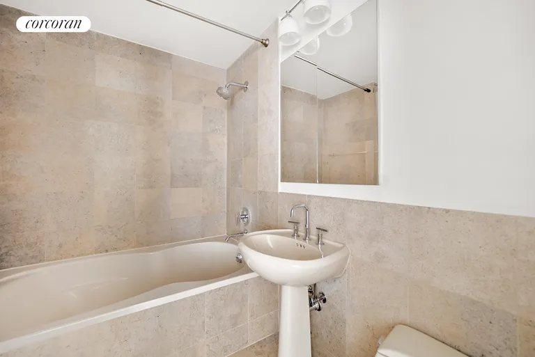 New York City Real Estate | View 1485 Fifth Avenue, 15A | Primary Bathroom | View 5