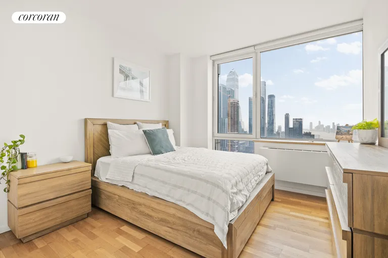New York City Real Estate | View 635 West 42Nd Street, 42K | room 4 | View 5
