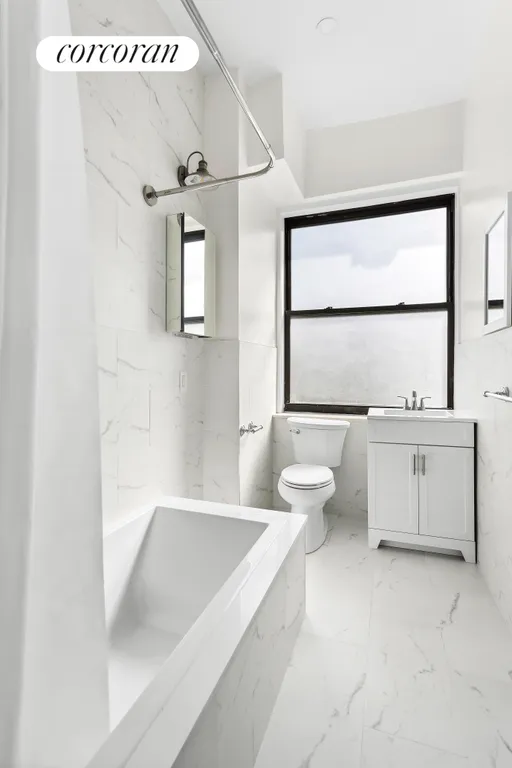 New York City Real Estate | View 321 Columbus Avenue, 9F | Full Bathroom | View 12