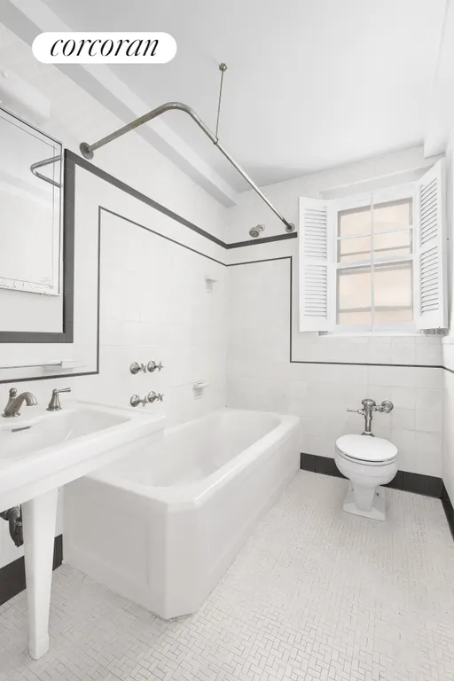 New York City Real Estate | View 336 West End Avenue, 5E | room 7 | View 8