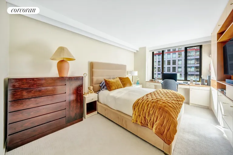 New York City Real Estate | View 300 East 54th Street, 10H | room 7 | View 8