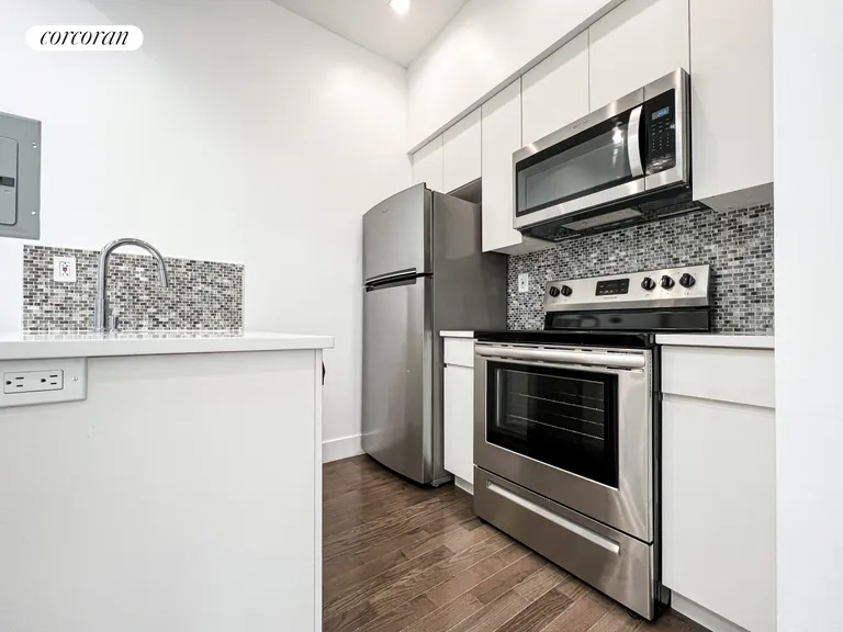 New York City Real Estate | View 202 Greenpoint Avenue, 2F | room 2 | View 3
