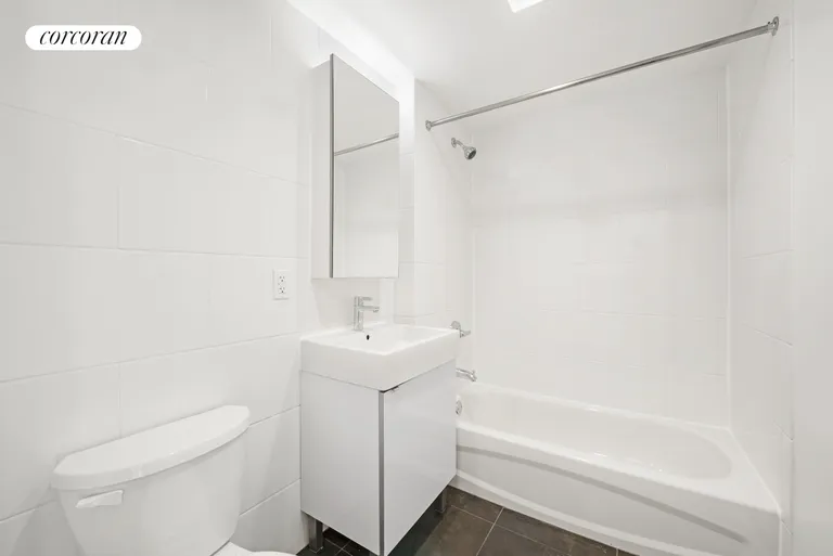 New York City Real Estate | View 41-29 24th Street, 6C | room 2 | View 3