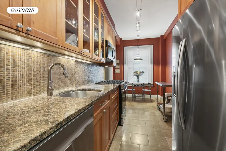 New York City Real Estate | View 250 West 94th Street, 3K | Kitchen | View 5
