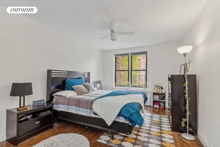 New York City Real Estate | View 200 East 28th Street, 4G | Large Bedroom (facing South) | View 3