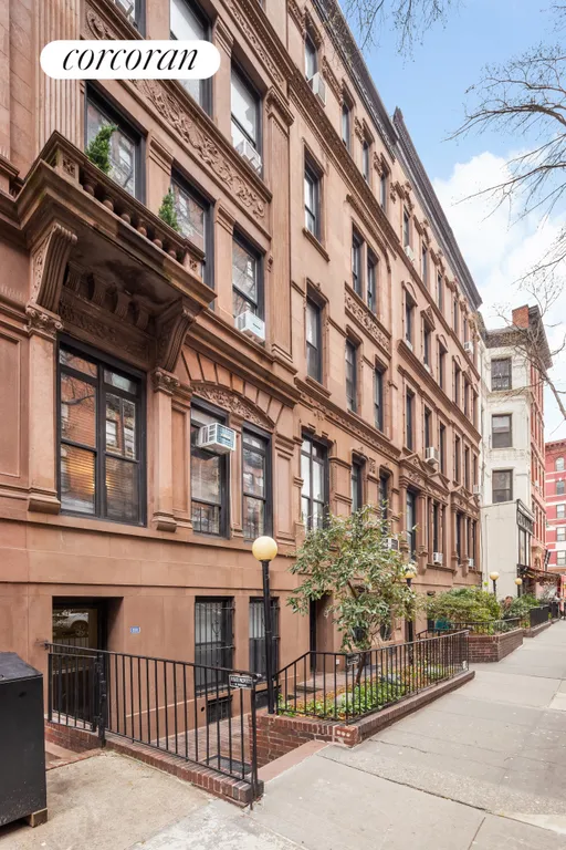 New York City Real Estate | View 109 West 70th Street, 2R | room 10 | View 11