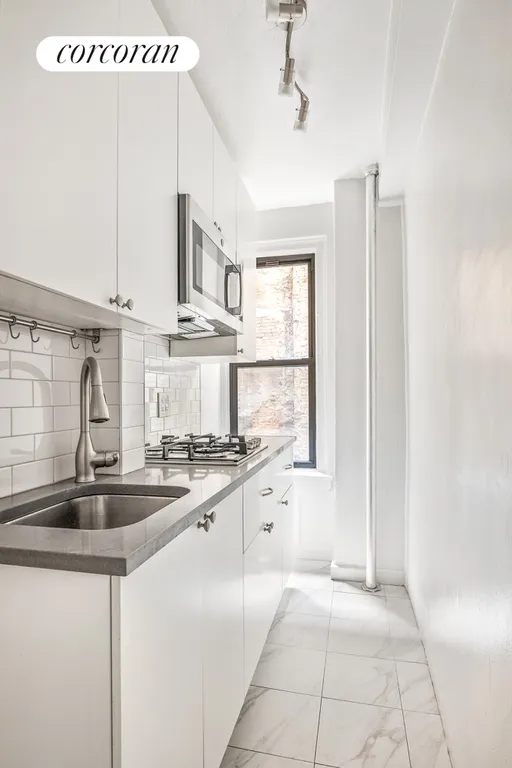 New York City Real Estate | View 321 East 54th Street, 3J | room 2 | View 3