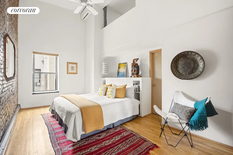 New York City Real Estate | View 157 Waverly Avenue, 4B | room 6 | View 7
