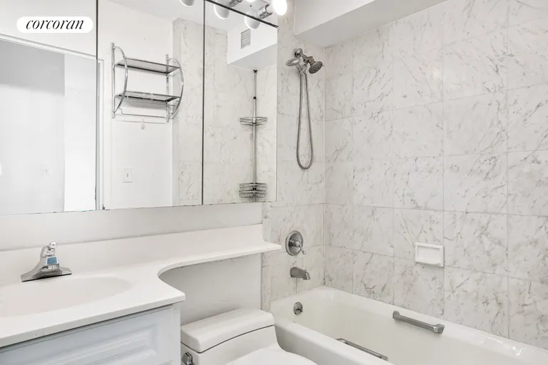 New York City Real Estate | View 404 East 79th Street, 11C | Bathroom | View 6