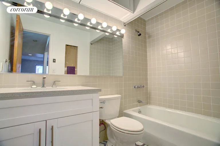 New York City Real Estate | View 423 Amsterdam Avenue, 4C | Full Bathroom | View 4