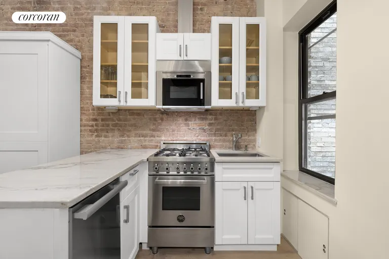 New York City Real Estate | View 20 East 88th Street, 1D | Kitchen | View 3