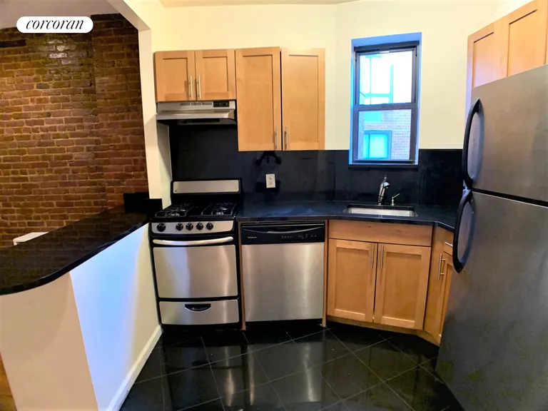 New York City Real Estate | View 147 East 81st Street, 5W | 3 Beds, 2 Baths | View 1