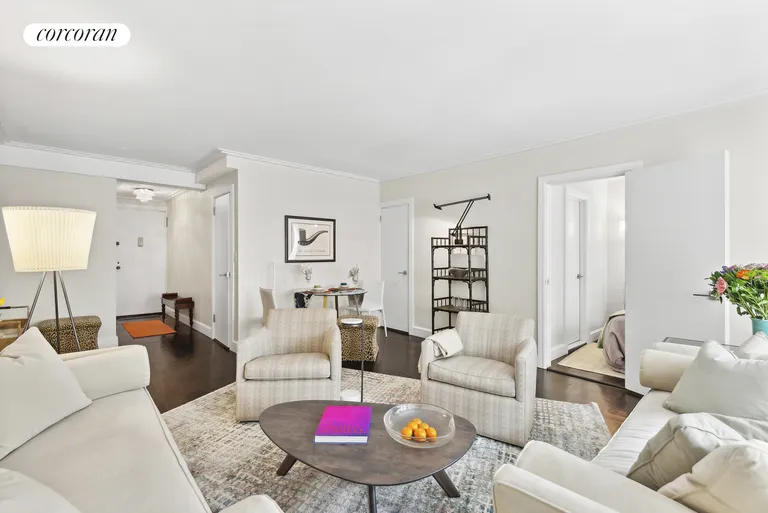 New York City Real Estate | View 150 East 61st Street, 4A | room 1 | View 2