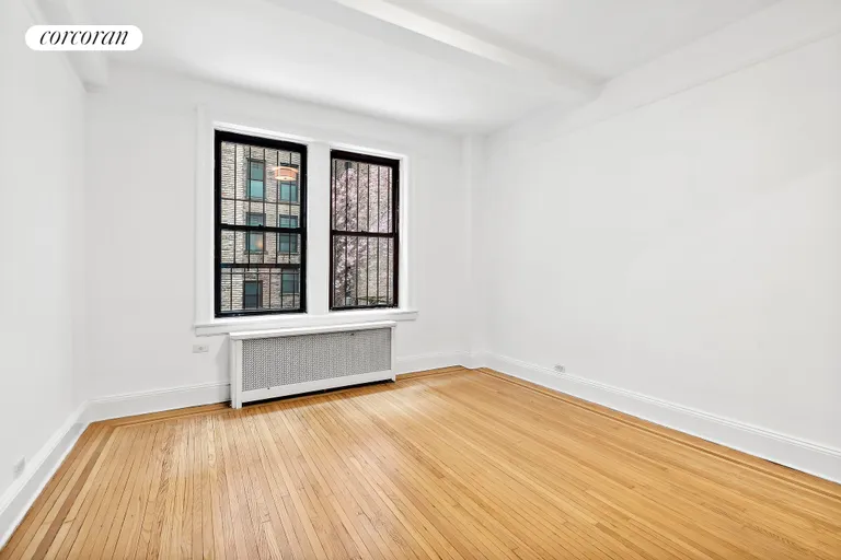 New York City Real Estate | View 28 West 69th Street, 1B | room 6 | View 7