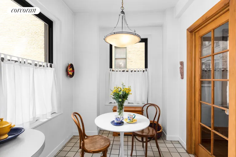 New York City Real Estate | View 215 West 92nd Street, 2G | room 5 | View 6