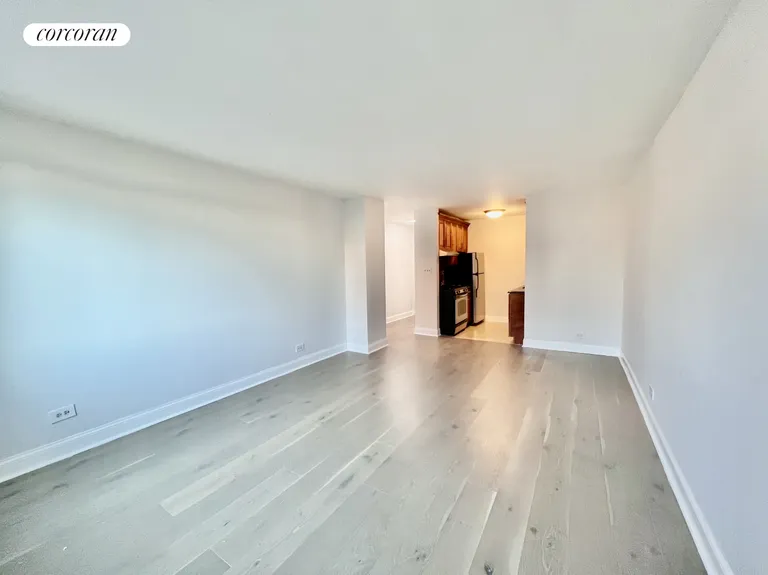 New York City Real Estate | View 340 East 93rd Street, 23F | room 2 | View 3