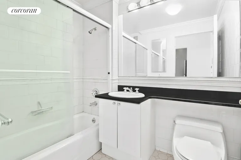 New York City Real Estate | View 400 East 90th Street, 14C | Primary Bathroom | View 3