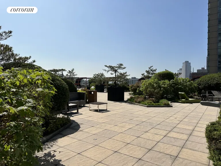 New York City Real Estate | View 46-30 Center Boulevard, 508 | Building Roof Deck | View 16