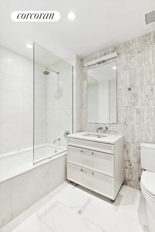 New York City Real Estate | View 160 East 22nd Street, 6A | Bathroom | View 3