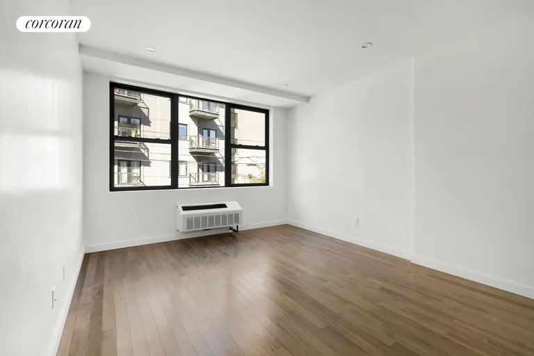 New York City Real Estate | View 9 Orient Avenue, 2R | room 3 | View 4