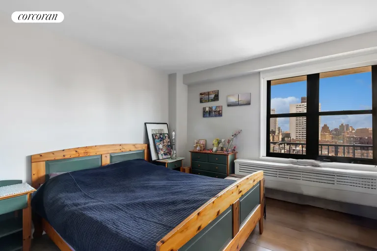 New York City Real Estate | View 175 West 95th Street, 24A | Bedroom | View 4