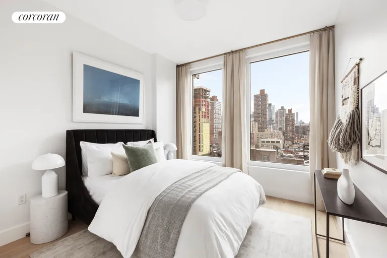 New York City Real Estate | View 323 East 79th Street, 14 | room 11 | View 12