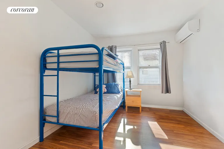 New York City Real Estate | View 3 Beach 220th Street | room 4 | View 5